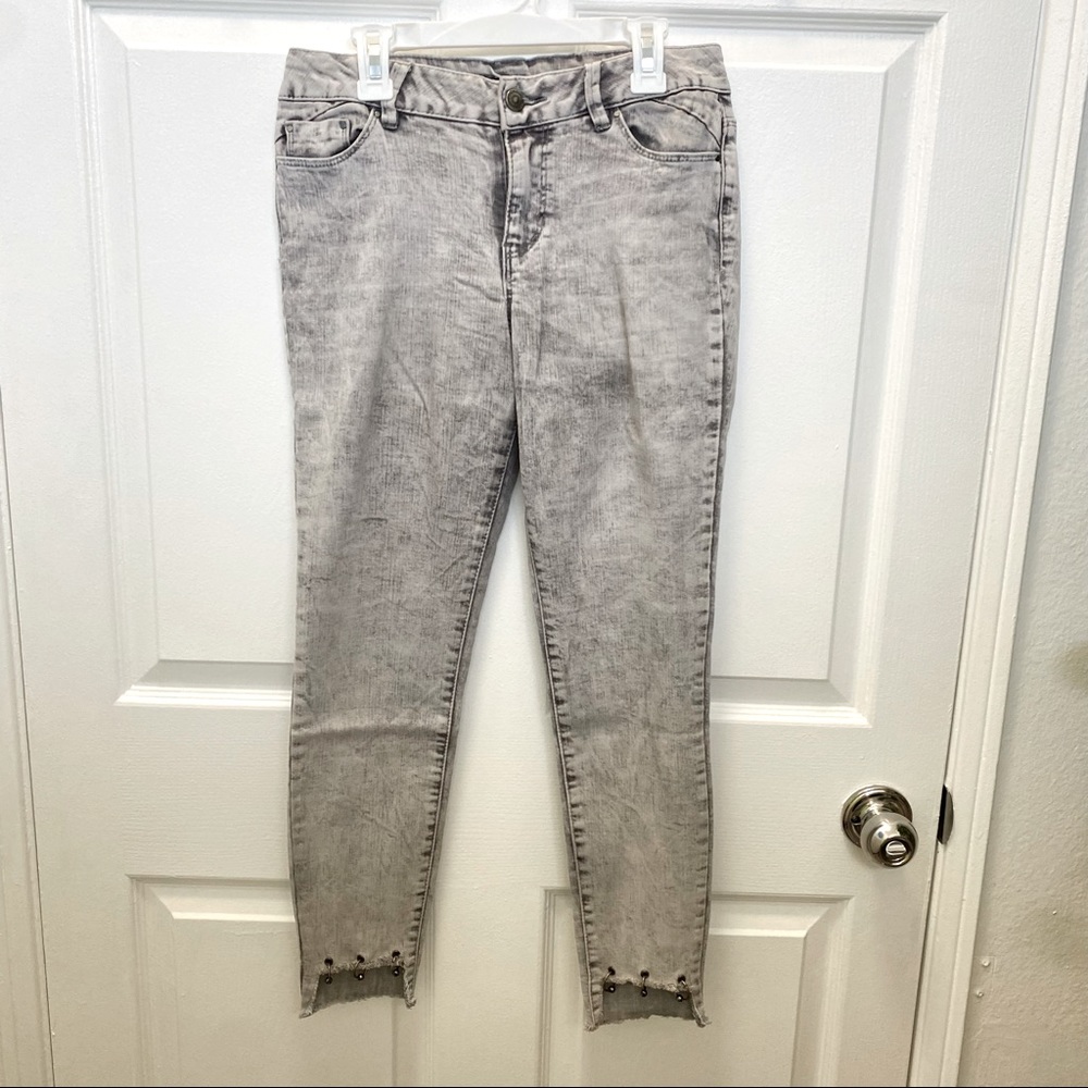 Gray Wash Mid Rise Skinny Jeans